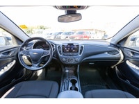 GREAT VALUE AND A SMOOTH RIDE! - Power Driver Seat - Backup Camera - Remote Start - Apple CarPlay &... (image 2)