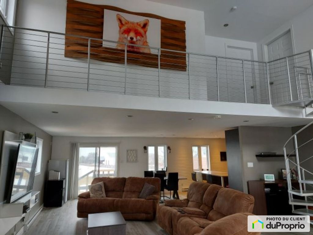 $399,000 - Price Taxes Not Included - 1 1/2 Storey for sale — photo 2