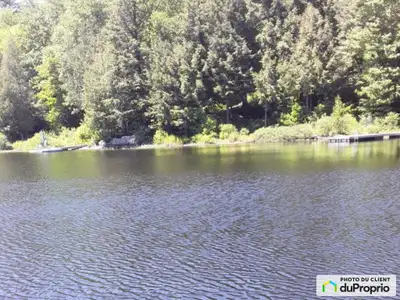 Beau terrain constructible, bord de l'eau, donnant sur le magnifique lac Williams, à vendre, dans le...