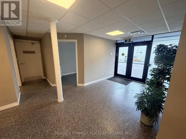 389 LYLE STREET London East (East L), Ontario in Commercial & Office Space for Rent in London - Image 10