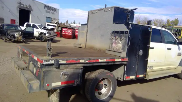 WELDING DECK WITH BUILT IN TOOL BOX CABINET64230804890243122