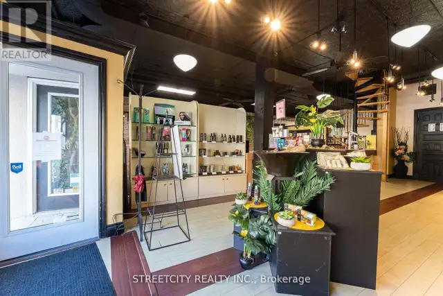 206 MAIN STREET North Middlesex (Parkhill), Ontario in Commercial & Office Space for Sale in Grand Bend - Image 18