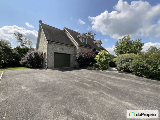 $879,000 - 2 Storey for sale in St-Michel — photo 2