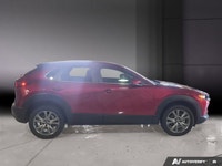 2025 Mazda CX-30 Le 2025 Mazda CX-30 GS combine élégance et performance dans un design compact et mo... (image 5)