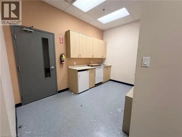 5205 HARVESTER Road Unit# 4 Burlington, Ontario in Commercial & Office Space for Rent in Oakville / Halton Region - Image 21