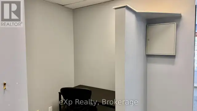 414 10TH STREET Hanover, Ontario in Commercial & Office Space for Rent in Owen Sound - Image 8