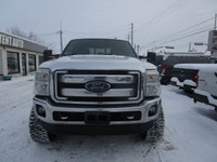 2016 Ford F-350 Découvrez votre prochain partenaire d'aventure! Ce superbe Ford F-350 noir de 2016 n... (image 4)