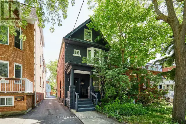 837 GLADSTONE AVENUE Toronto (Dovercourt-Wallace Emerson-Junctio in Houses for Sale in City of Toronto - Image 2