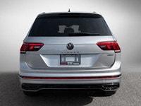 This Volkswagen Tiguan delivers a Intercooled Turbo Regular Unleaded I-4 2.0 L/121 engine powering t... (image 5)