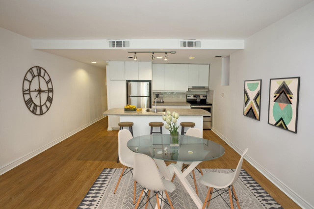 2 Bedroom + Den for Rent in Toronto's Chinatown! in Long Term Rentals in City of Toronto - Image 2