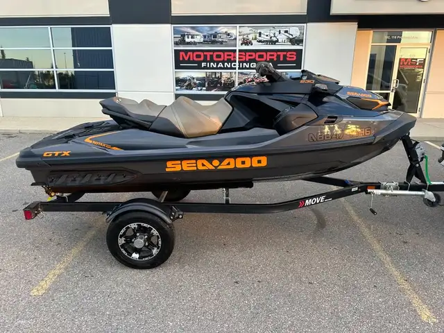 2022 SEADOO GTX 230 (FINANCING AVAILABLE) in Personal Watercraft in Strathcona County - Image 4