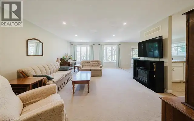 24 JOSEPH LICHTI Lane Baden, Ontario in Houses for Sale in Kitchener / Waterloo - Image 9