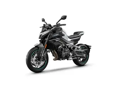 CFMOTO 800NK 2026 Bicylindre parallèle de 799cc (100hp) Hauteur du siège: 800 mm (31.5 po) Capacité...