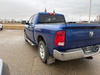 Recent Arrival! 2018 Ram 1500 ST SXT QUAD CAB | 5.7L HEMI V8 | 1 OWNER | TONNEAU CO Blue Streak Pear... (image 3)