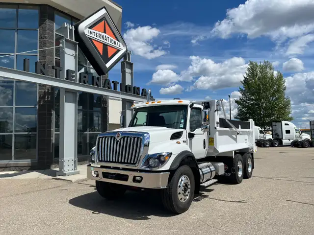 New 2026 International HV gravel truck, Cummins L9 370HP, AUTO!! in Heavy Trucks in Saskatoon - Image 3