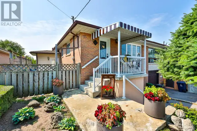 25 Larchwood Road Toronto (Glenfield-Jane Heights), Ontario, photo 3 of 4