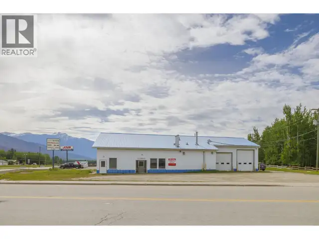 1011 SE FRONTAGE ROAD McBride, British Columbia in Commercial & Office Space for Sale in Quesnel - Image 3