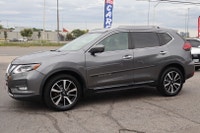 CLEAN CARFAX ACCIDENT FREE WELL MAINTAINED AWD Experience The Perfect Blend of Style And Performance... (image 2)