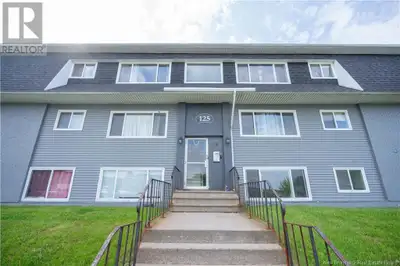 Affordable 2 bedroom condo at Forestview Condominiums in popular Forest Hills, conveniently located...