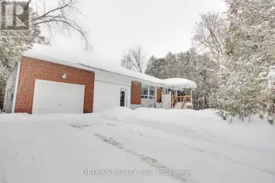 Spacious 3-bedroom, 2-bath home for rent in a fantastic family-friendly neighbourhood. The main floo...