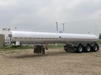 2001 Advance 34,000 Liter / 9,000 Gallons / TC 406 Crude Oil Aluminum Tank Trailer Aluminum/Steel Co...