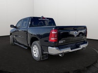 This Ram 1500 boasts a EZL 5.7L HEMI(R) VVT V8 w/ MDS & eTorque engine powering this Automatic trans... (image 3)