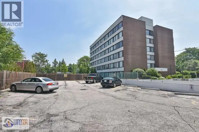 2144 PELISSIER Unit# 601 Windsor, Ontario in Long Term Rentals in Windsor Region - Image 6