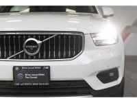2021 Volvo XC40 T5 Inscription 2.0L I4 AWD 8-Speed Automatic EXTERIOR - CRYSTAL WHITE METALLIC INTER... (image 2)