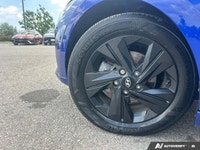 The advertised vehicle price is based on a promotional finance offer. Customers who purchase the veh... (image 8)