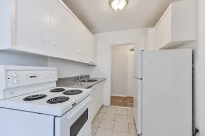 For a limited time - sign a new lease with 1/2 month free rent in the 6th and 12th month! Terms and...