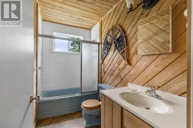 80 Chiblow Lake RD Iron Bridge, Ontario in Houses for Sale in Sault Ste. Marie - Image 18