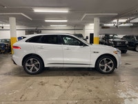 2017 Jaguar F-Pace 20d R-Sport AWD | Diesel | Panoramic Roof | Navigation This White F-Pace 20d R-Sp... (image 3)
