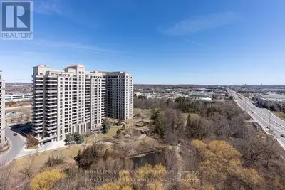 1610 - 9225 JANE STREET Vaughan (Maple), Ontario