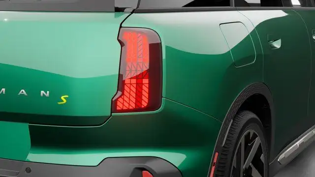 2025 MINI Countryman SE 100% électrique | Premier | Sièges in Cars & Trucks in City of Montréal - Image 9
