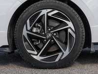 *Certified, Low Mileage, Leather Seats!* Expertly balancing sporty characteristics with family-frien... (image 3)