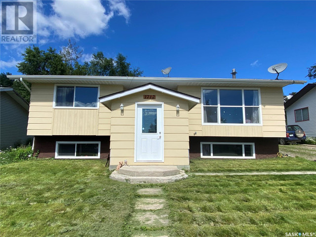 1712 Lawton CRESCENT La Ronge, Saskatchewan in Houses for Sale in La Ronge