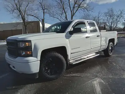 FINANCING AVAILABLE - APPLY TODAY / DRIVE TOMORROW 1 YEAR UNLIMITED KILOMETER WARRANTY INCLUDED ( $...