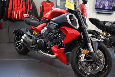 Argyll Motorsports 2025 Ducati Diavel V4 Ducati Red Dare to be Bold Muscular, sporty, exaggerated an...