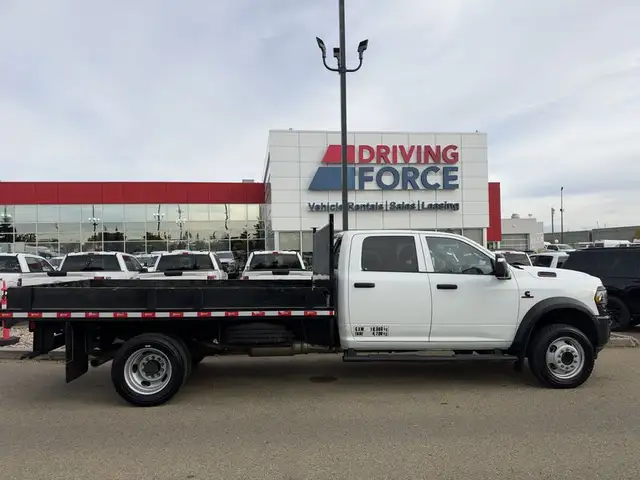 2024 Ram 5500 Chassis Tradesman 4x4 Crew Cab 197.4" WB, 6.7L Die in Cars & Trucks in St. Albert - Image 8