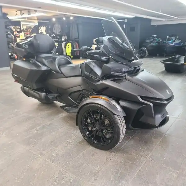 2025 CAN-AM Spyder RT Limited SE6 in Sport Touring in Lanaudière - Image 2