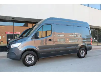 ONLY 47,000!!! , YES , ONLY 47,000 KM!!! 2022 MERCEDES SPRINTER 2500 - 144 - HIGH ROOF -- 3.0L V6 PO...