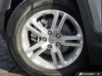 Command every journey in this exceptional 2023 GMC Terrain SLE, showcasing its impressive All-Wheel... (image 5)