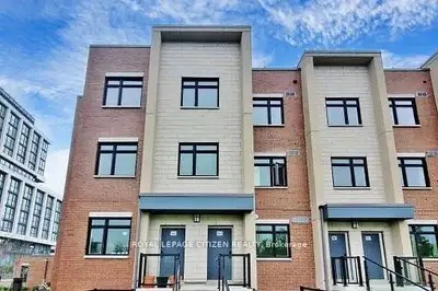 Price: $799,990 / $3,035/mo Introducing an exquisite 3-storey town with a 415 sq. ft ROOF TOP TERRAC...