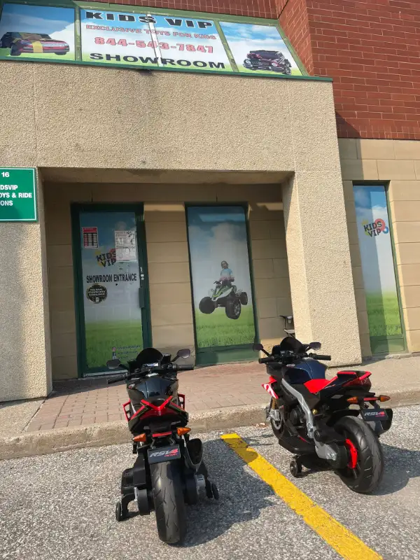 12V & 24V APRILIA RACE MOTORCYCLE BIKE FOR KIDS! RUBBER WHEELS in Toys & Games in Mississauga / Peel Region - Image 8