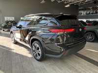 ADAPTIVE CRUISE CONTROL, HEATED FRONT SEATS, BLIND SPOT MONITOR Are you seeking efficiency combined... (image 6)
