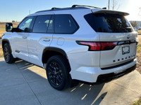 NAVIGATION SYSTEM, PANORAMIC ROOF, AIR SUSPENSION, ACTIVE SUSPENSION, TWIN TURBO GAS/ELECTRIC V-6 EN... (image 5)