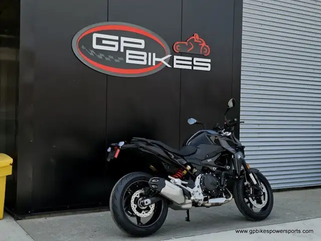 2026 BMW F 900 R Triple Black in Sport Touring in Oshawa / Durham Region - Image 4