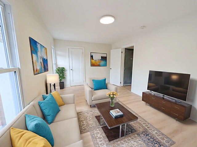 59 Carrick Ave, Hamilton - 3 Bedroom Upper Unit