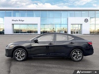 This Nissan Sentra boasts a Regular Unleaded I-4 2.0 L/122 engine powering this Variable transmissio... (image 1)