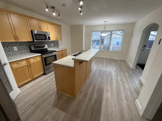 Rattlepan Creek - Single Family Home - Price Reduced! in Long Term Rentals in Fort McMurray - Image 2